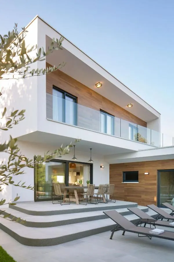 Villa Santa Marina By Interhome Tar-Vabriga