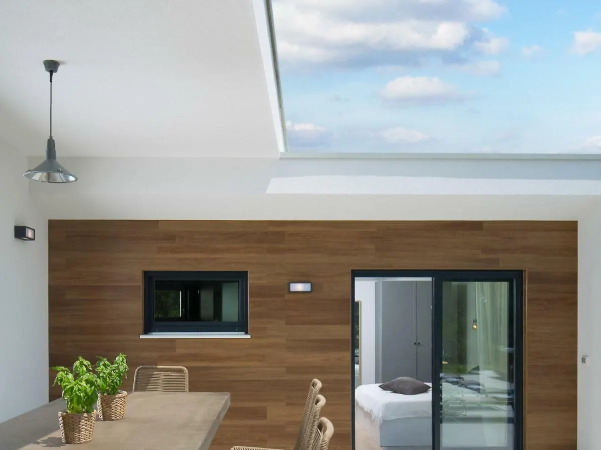 Villa Santa Marina By Interhome Tar-Vabriga